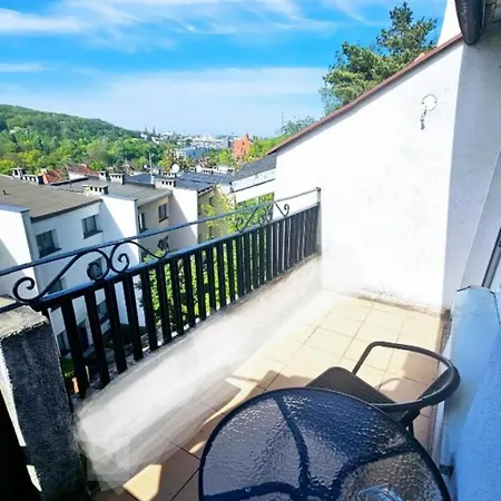 Z Widokiem Na 아파트 *